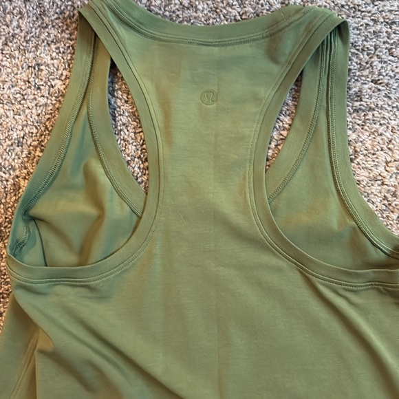 Lululemon Athletica Green Tank Top - Picture 3 of 3